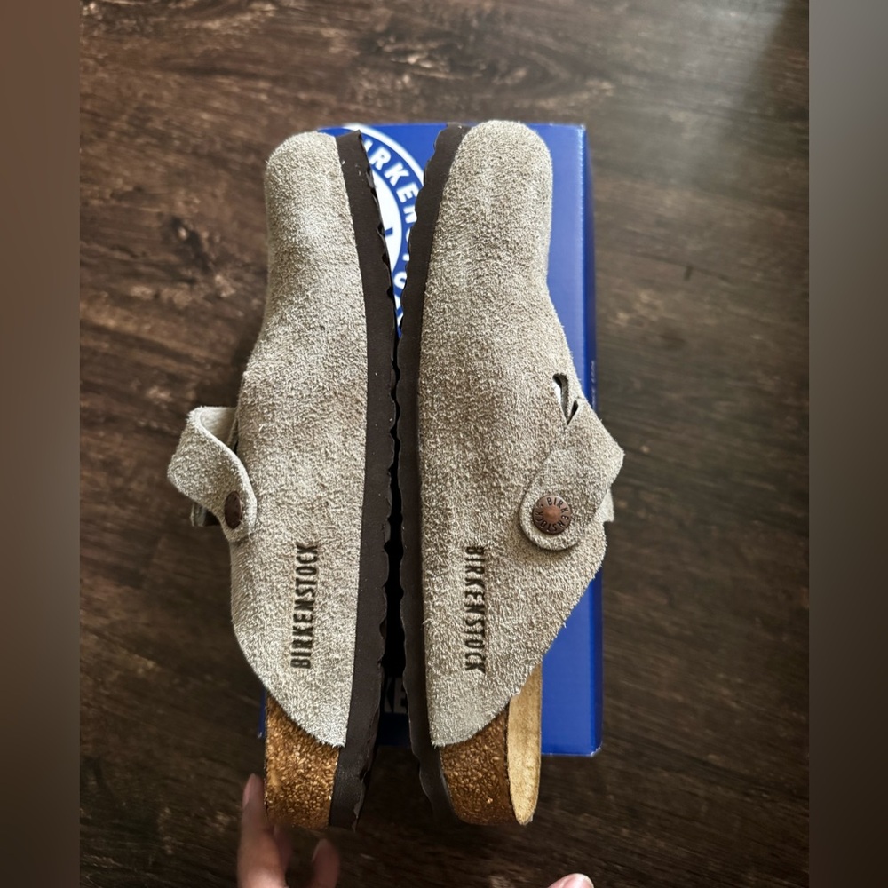 Birkenstock Women’s Gray Suede Slip-Ons **Never Worn* **PRICE IS FIRM** - Picture 6 of 8